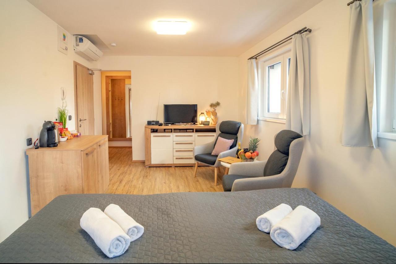 Hotel Smrz Sepekov Kültér fotó