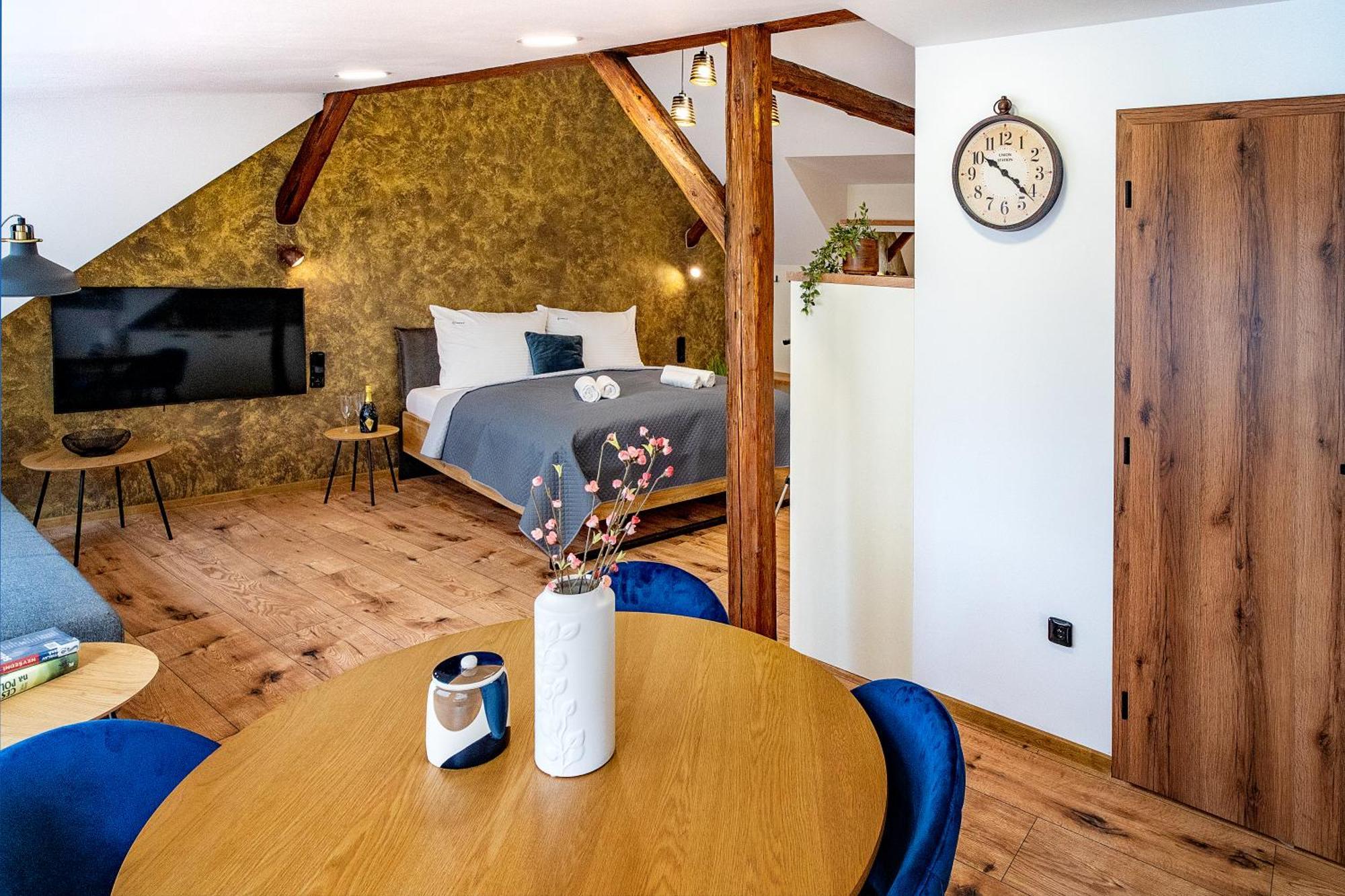 Hotel Smrz Sepekov Kültér fotó